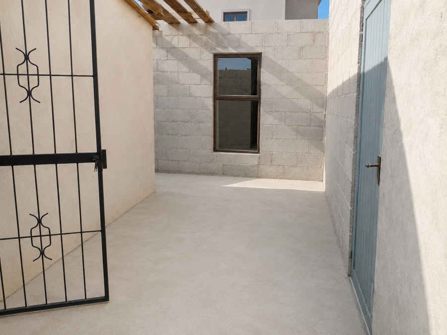 1 Bedroom Property for Sale in Kwanonqaba Western Cape